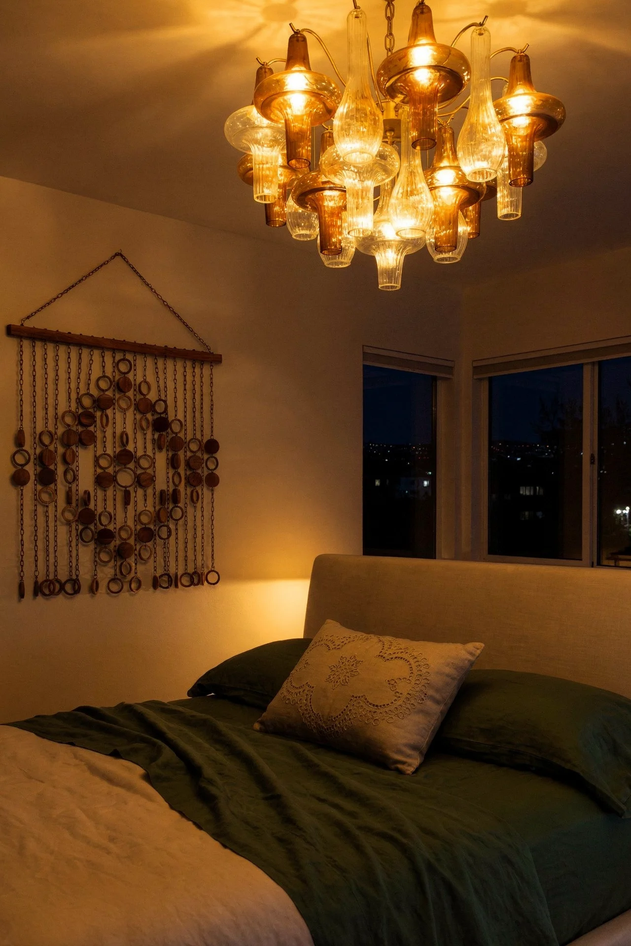 Mid Century Modern Bedroom mid century modern bed featuring Lasvit Fungo Sculpture Chandelier in Clear/Brown, Size Small evening mood